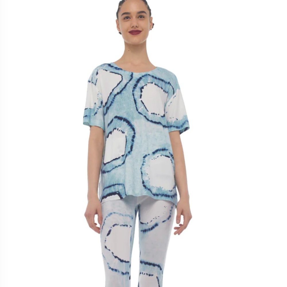 Norma Kamali Short Sleeve Boxy Top in Blue Tye Dye